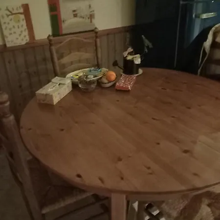 Eenpersoonskamer Met Gezamenlijk Gebruik Badkamer En Toilet 3*